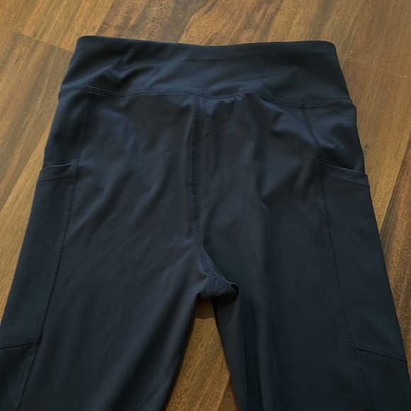 Tommy Hilfiger Sport Navy Leggings Size Medium- Workout, Yoga, Activewear - Picture 4 of 11
